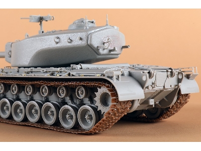 Us T34 Heavy Tank - image 10