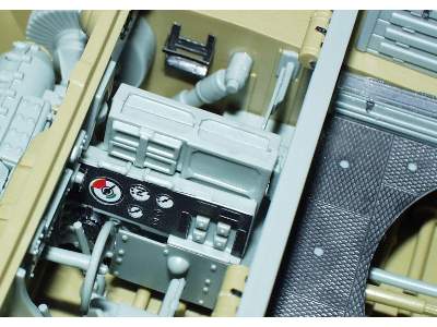 Tiger I Mid.  Production interior 1/35 - Academy Minicraft - image 7