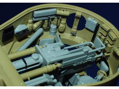 Tiger I Mid.  Production interior 1/35 - Academy Minicraft - image 9