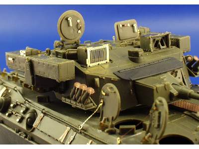 Type 89 IFV JGSDF 1/35 - Trumpeter - image 5