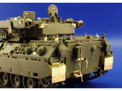 Type 89 IFV JGSDF 1/35 - Trumpeter - image 7