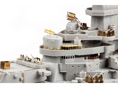 USS Iowa BB-61 part 3 1/350 - HOBBY BOSS - image 8