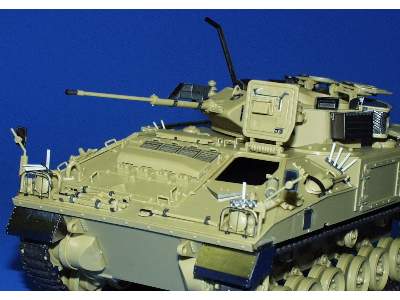 Warrior MCV 1/35 - Academy Minicraft - image 10