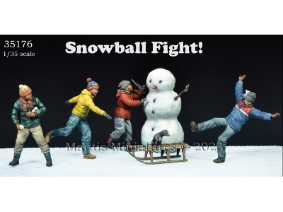 Snowball Fight - image 1