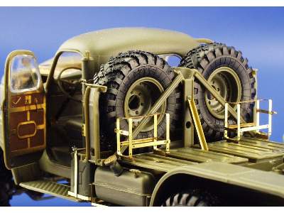ZiL-157 SA-2 Truck 1/35 - Trumpeter - image 7