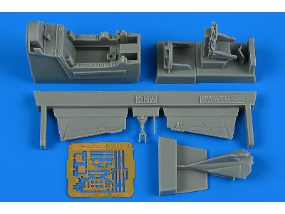 F-102A Delta Dagger cockpit set - image 1