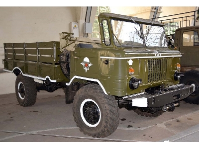 GAZ-66B Soviet 4x4 2t truck for airborne forces - image 23