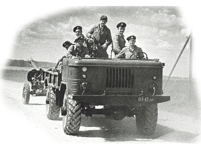GAZ-66B Soviet 4x4 2t truck for airborne forces - image 27
