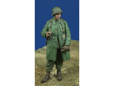 Us Paratrooper Nco In Raincoat 1944-45 - image 1
