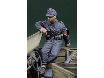 Hitlerjugend Boy, Germany 1945 - image 1