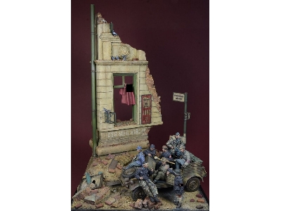 'the Last Kubelwagen', Berlin 1945, Big Set - 8 Figures - image 4