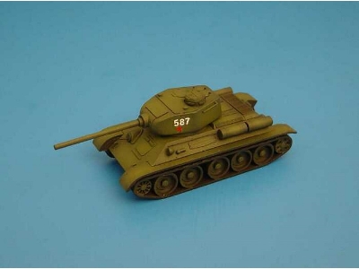 T-34/85 - image 1