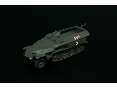 Sd.Kfz. 251 C - image 1