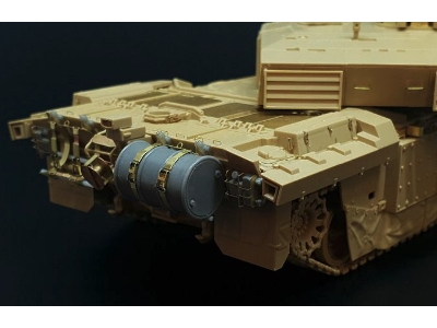 Challenger 2 - image 2