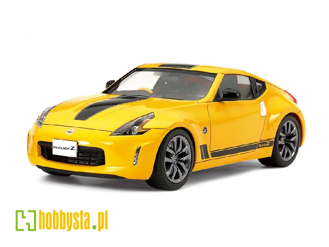 Nissan 370z Heritage Edition - image 1