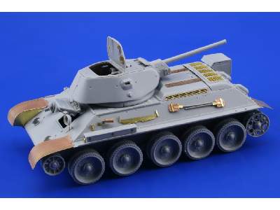 T-34/76 Model 1942 1/48 - Hobby Boss - image 6