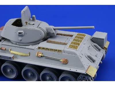 T-34/76 Model 1942 1/48 - Hobby Boss - image 9