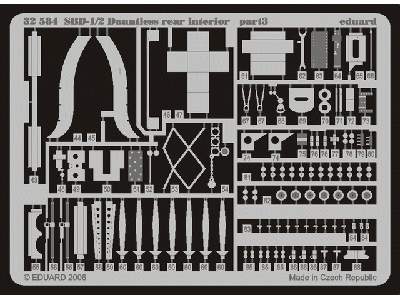 SBD-1/2 rear interior 1/32 - Trumpeter - image 4