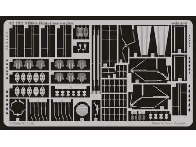 SBD-5 engine 1/32 - Trumpeter - image 1