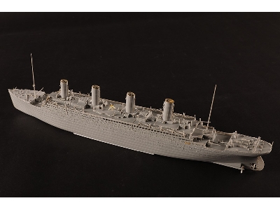 Titanic - image 17
