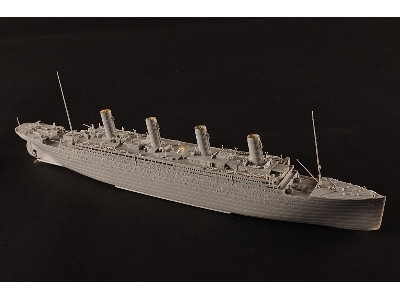 Titanic - image 18