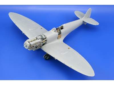 Spitfire Mk. IX exterior 1/32 - Tamiya - image 2