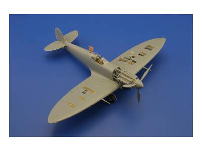 Spitfire Mk. Vb exterior 1/32 - Hobby Boss - image 18