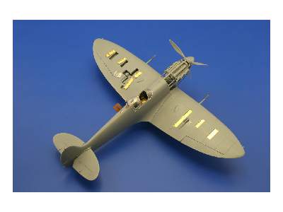 Spitfire Mk. Vb exterior 1/32 - Hobby Boss - image 21