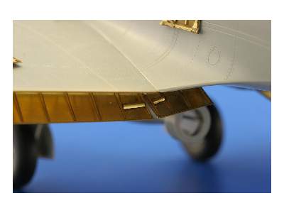 Spitfire Mk. Vb landing flaps 1/32 - Hobby Boss - image 2