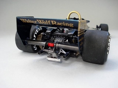 1090 Walter Wolf Racing F1 Midnight Blue - image 8