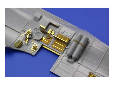 Spitfire Mk. Vb/  trop interior S. A. 1/32 - Hobby Boss - image 9