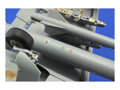 Su-25 Frogfoot weapon 1/32 - Trumpeter - image 9