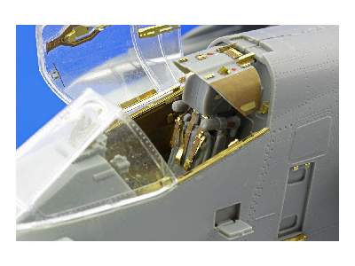 Su-25 seatbelts 1/32 - Trumpeter - image 2