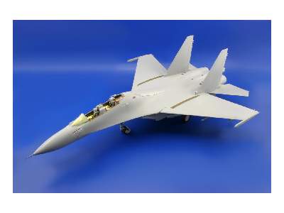 Su-27UB Flanker C exterior 1/32 - Trumpeter - image 4