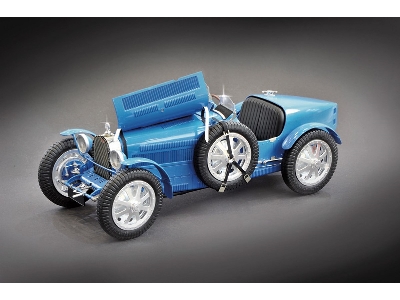 Bugatti Type 35B Roadster - image 4