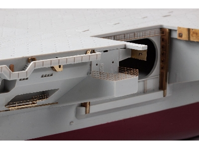 USS Nimitz CVN-68 PART II 1/350 - TRUMPETER - image 18