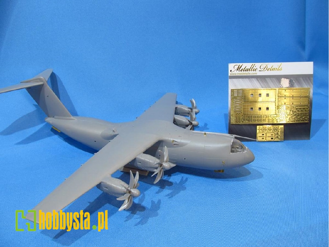 Airbus A400m (Designed To Be Used With Revell Kits) - image 1