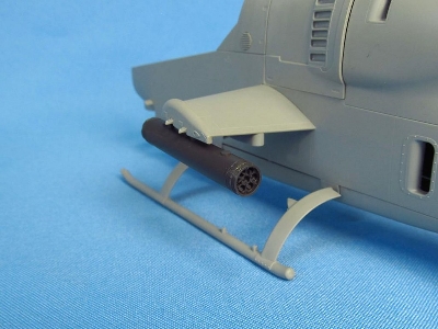 Xm157 2.75 Inch Rocket Launcher (For Ah-1g icm, Special Hobby And Revell Kits) - image 4