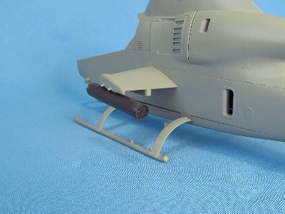 Xm157 2.75 Inch Rocket Launcher (For Ah-1g icm, Special Hobby And Revell Kits) - image 7