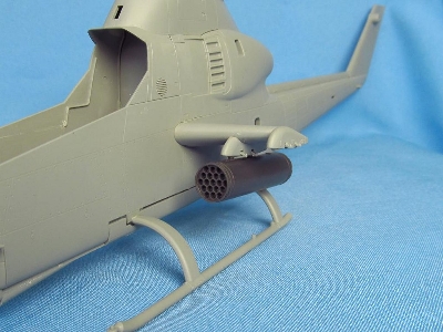 Xm159 2.75 Inch Rocket Launcher (For Ah-1g icm, Special Hobby And Revell Kits) - image 1