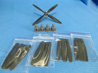 Consolidated B-24/boeing B-29 Hamilton Standard Propellers (For Monogram And Revell Kits) - image 1