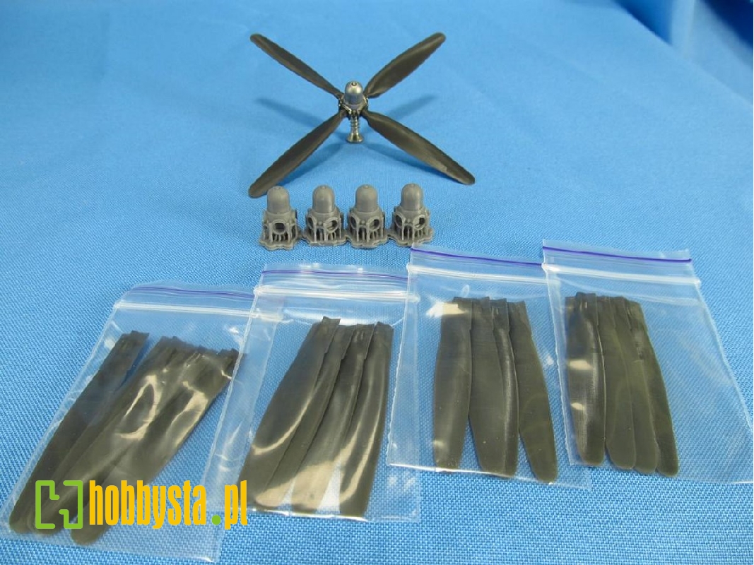 Consolidated B-24/boeing B-29 Hamilton Standard Propellers (For Monogram And Revell Kits) - image 1