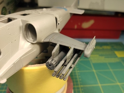 Kamov Ka-50 Hokum Stub Wing With At-16 Scallion And B-8v20 (Designed To Be Used With Italeri And Revell Kit) - image 3