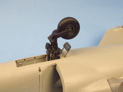 Bae Harrier Gr.1/gr.3 Landing Gears With Wheels (Designed To Be Used With Kinetic Model Kits) - image 5