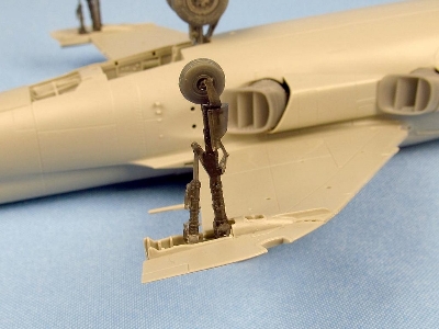Bae Harrier Gr.1/gr.3 Landing Gears With Wheels (Designed To Be Used With Kinetic Model Kits) - image 9