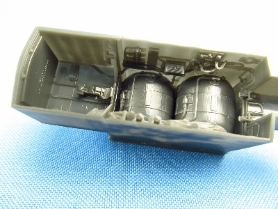 Lockheed Sr-71 Blackbird - Landing Gears (Designed To Be Used With Revell Kits) - image 21
