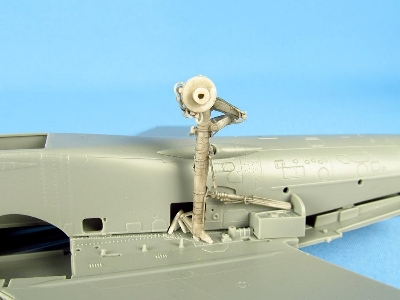 Sukhoi Su-27 - Landing Gears (Designed To Be Used With Great Wall Hobby Kits) - image 3