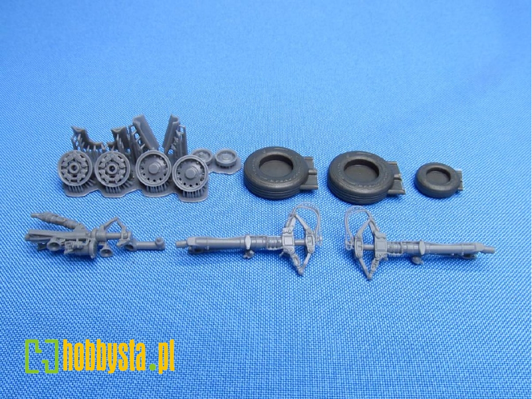Fairchild A-10 Thunderbolt Ii - Landing Gears (Designed To Be Used With Hobby Boss ) - image 1 Fairchild A-10 Thunderbolt Ii - Landing Gears (Designed To Be Used With Hobby Boss ) - image 1