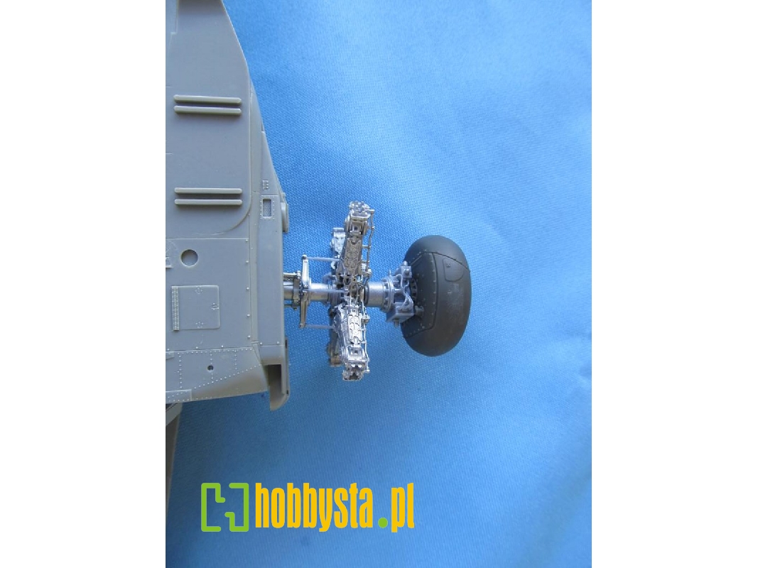Apache Main Rotor Boeing/hughes Ah-64 Apache Longbow - Main Rotor (Designed To Be Used ...
