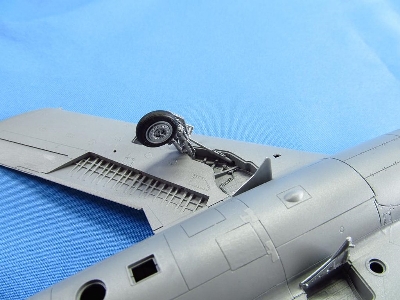 Mikoyan Mig-17 - Landing Gears (Designed To Be Used With Hobby Boss Kits) - image 3